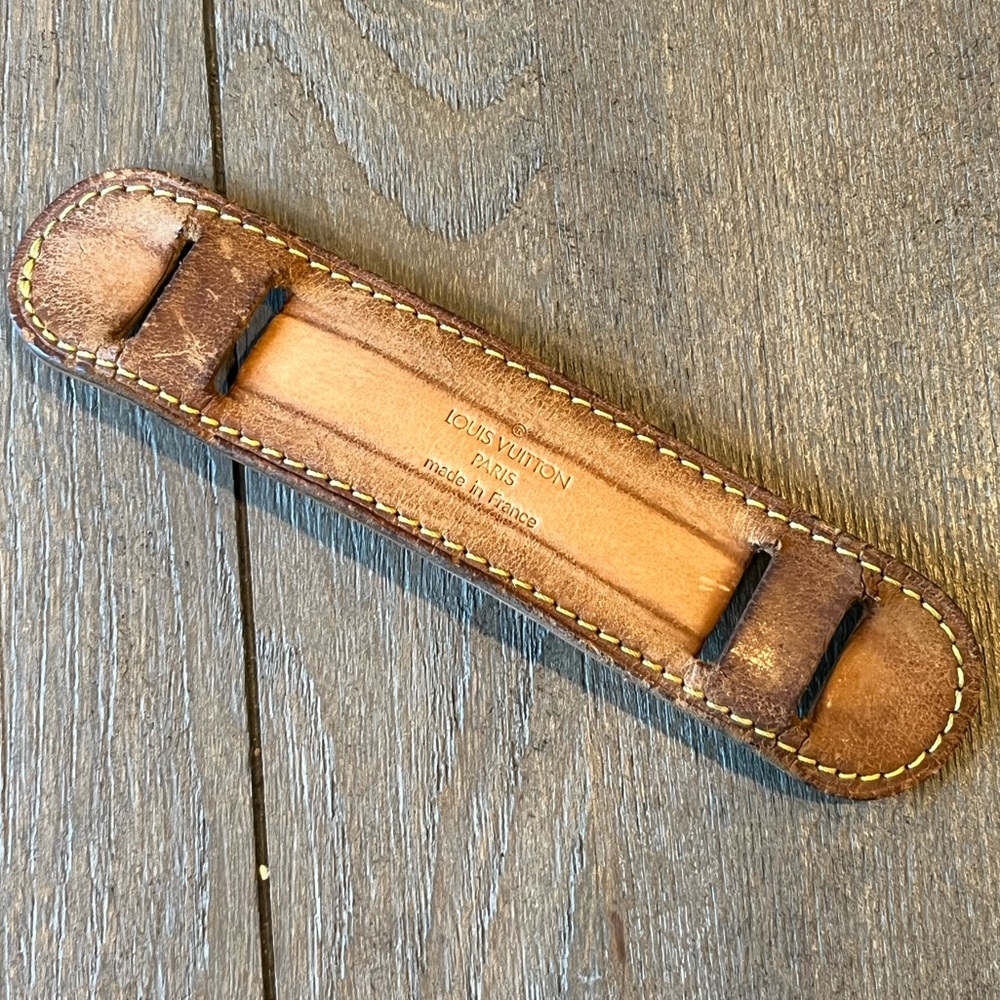 Authentic Louis Vuitton comfort strap pad from Saint Cloud
